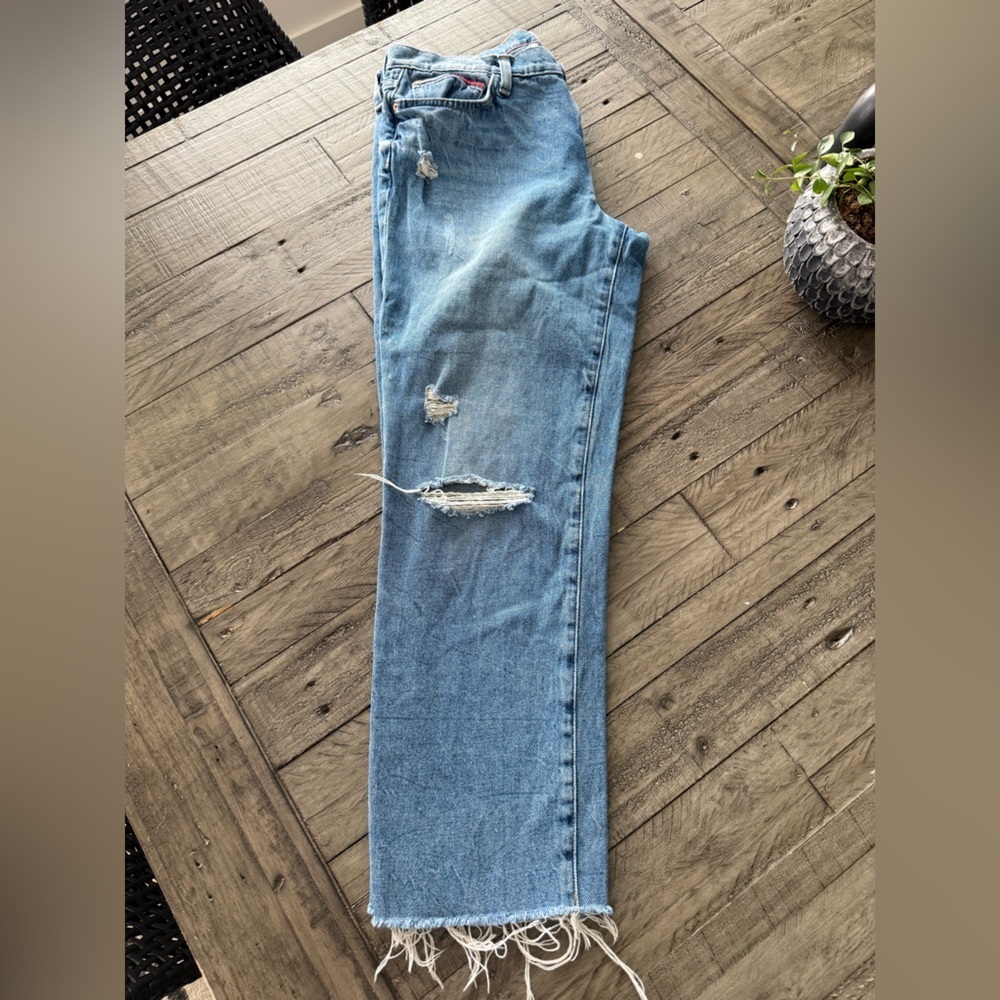 Tommy Hilfiger Slim Boyfriend Distressed Jeans, size 8. - Picture 3 of 10
